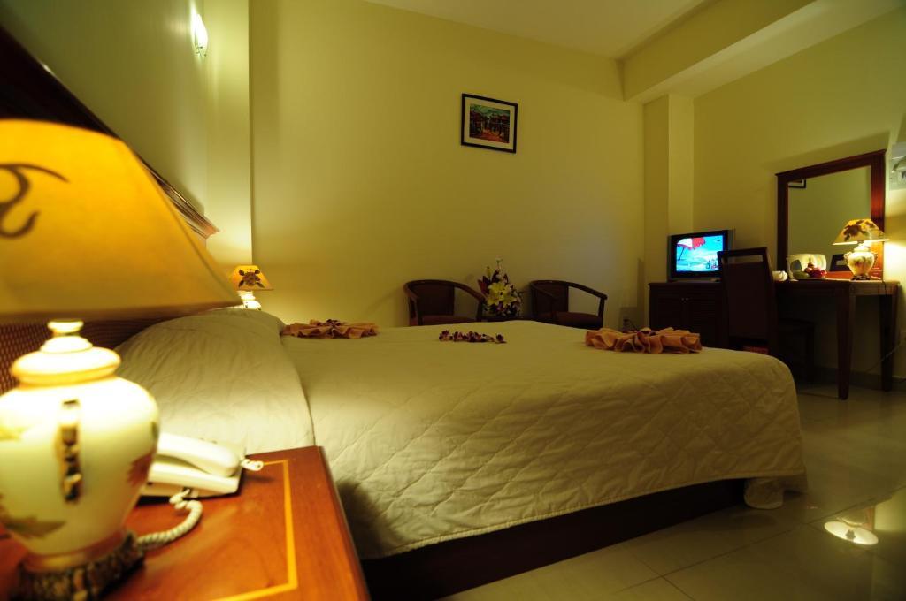 Khach San Phuoc Loc Tho 2 - 福禄寿 Hotel Ho Chi Minh-Byen Værelse billede